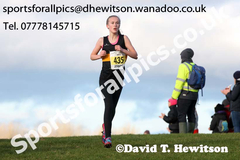 Girls under-13s Start fitness NEHL, South Shields. Photo: David T. Hewitson/Sports for All Pics